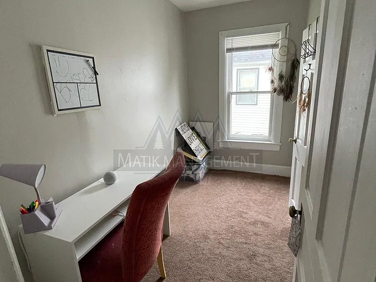 1134 Central Ave #1/2 — Photo 8