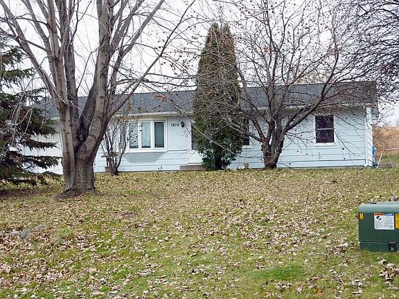 2nd image of 1610 Southhaven Dr S