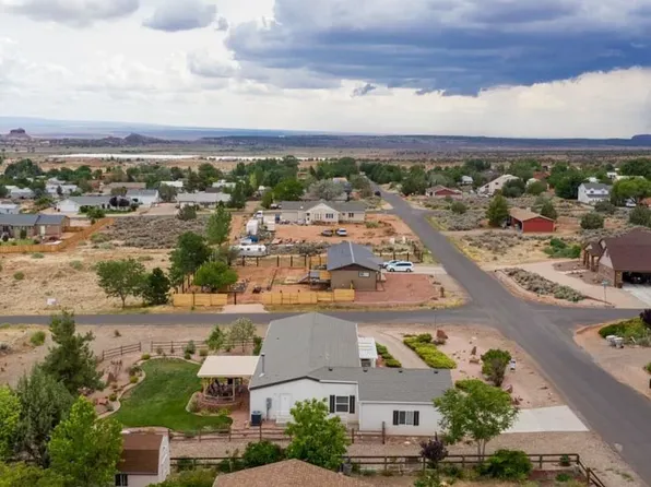 1525 S McAllister Dr, Kanab, UT 84741