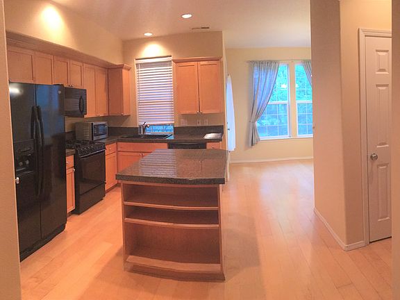 Kitchen (3)