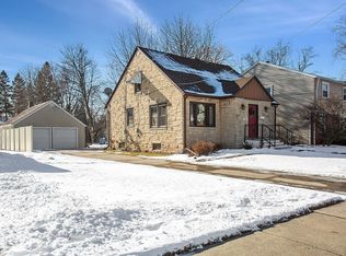 1236 Grignon St, Green Bay, WI 54301
