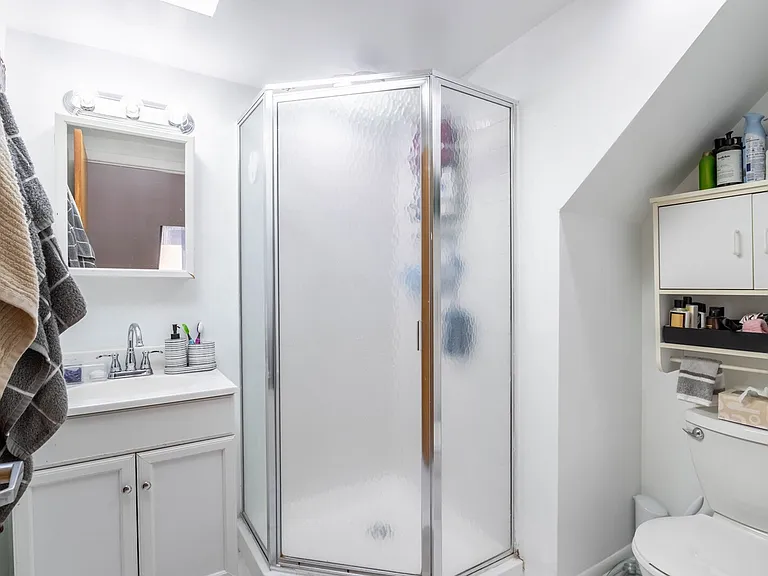 2512 N Marshfield Ave #3 — Photo 9