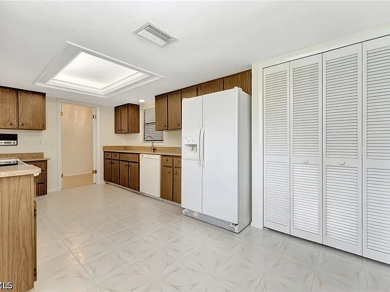 1516 Sautern Dr — Photo 19