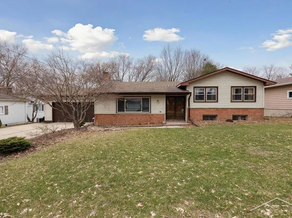 209 Westview Dr, Alma, MI 48801