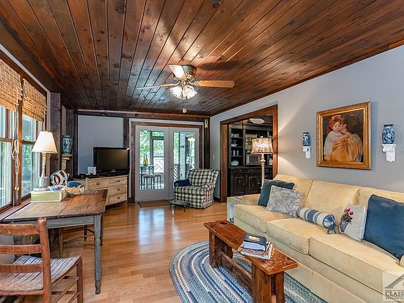 5th image of 247 Long Shoals Ave #8