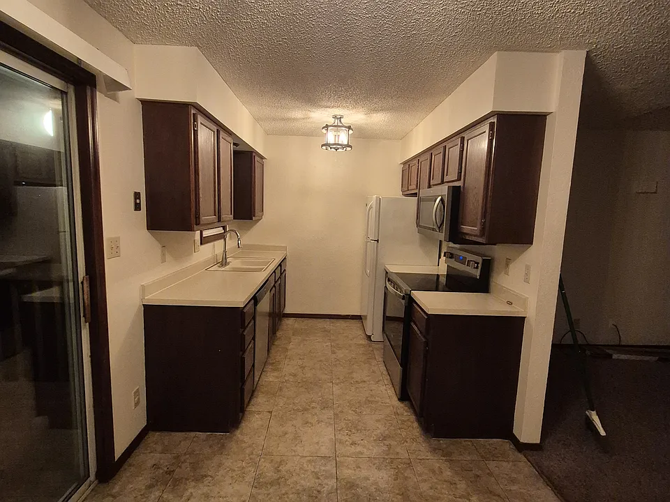 1715 E 24th Ave #D