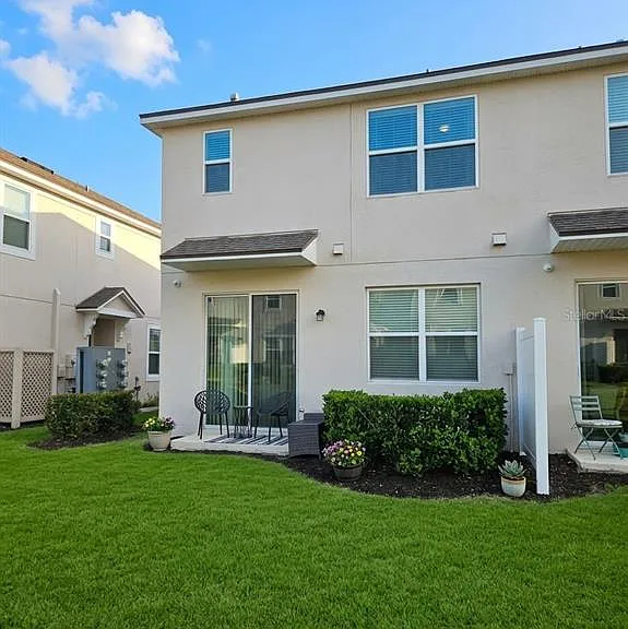 1120 Lakeshore Breeze Pl — Photo 34