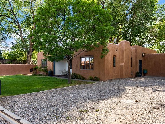 3rd image of 2737 Rio Grande Blvd NW
