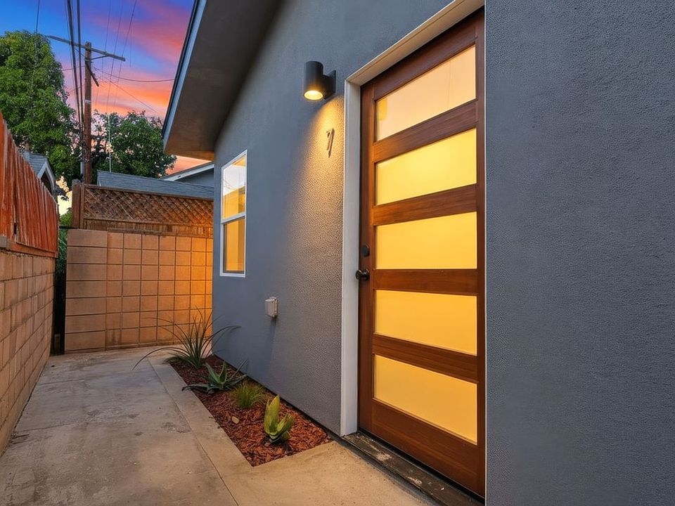 1st image of 3348 Atwater Ave #7