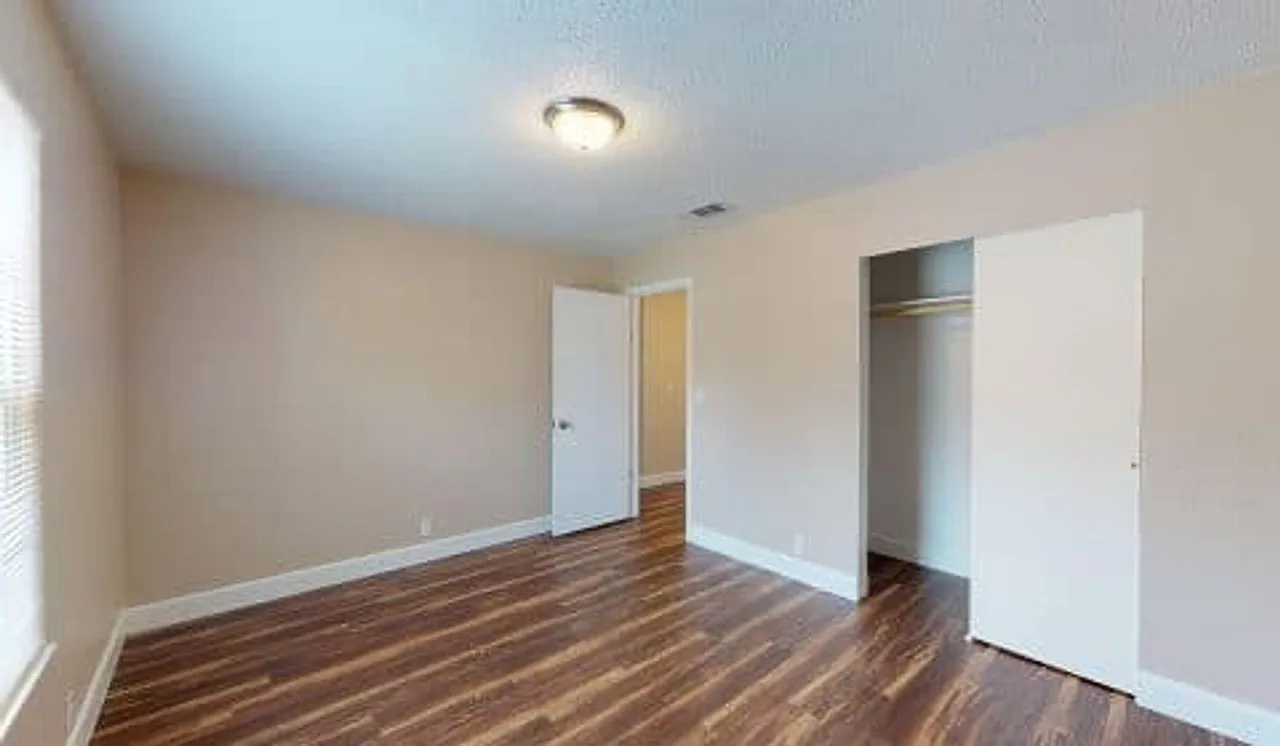2 bed, 825 sqft, $900 — Photo 3