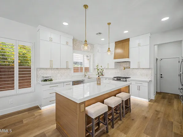 3939 E DUBOIS Avenue, Gilbert, AZ 85298