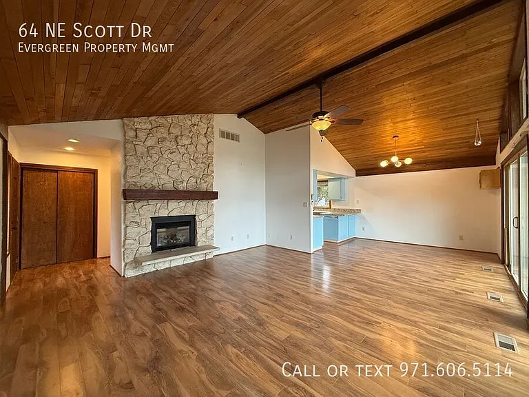 64 NE Scott Dr — Photo 10