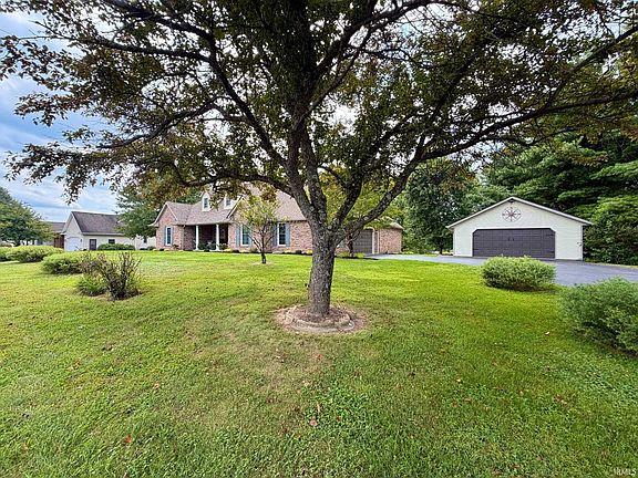 2nd image of 307 Glenview Dr