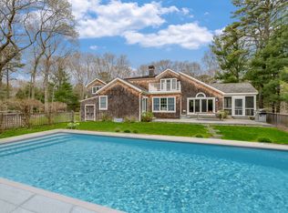16 Cedar Trl, East Hampton, NY 11937
