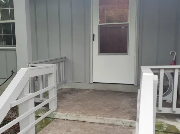 35120 Millrock St, Webster, FL 33597