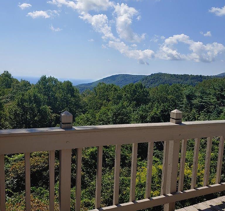 1st image of 133 Bella Vista Ln