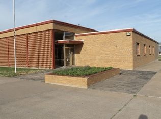 202 S Amherst St, Perryton, TX 79070
