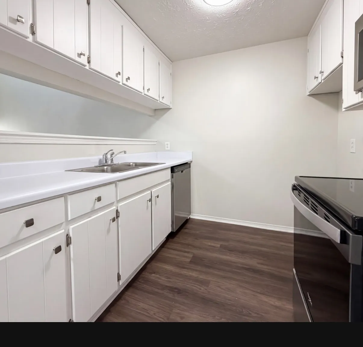 3 bed, 1400 sqft, $1,950 — Photo 4