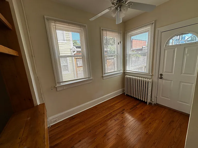 1223 F St NE — Photo 11