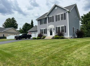 16 Lady Slipper Ln, Manchester, NH 03109