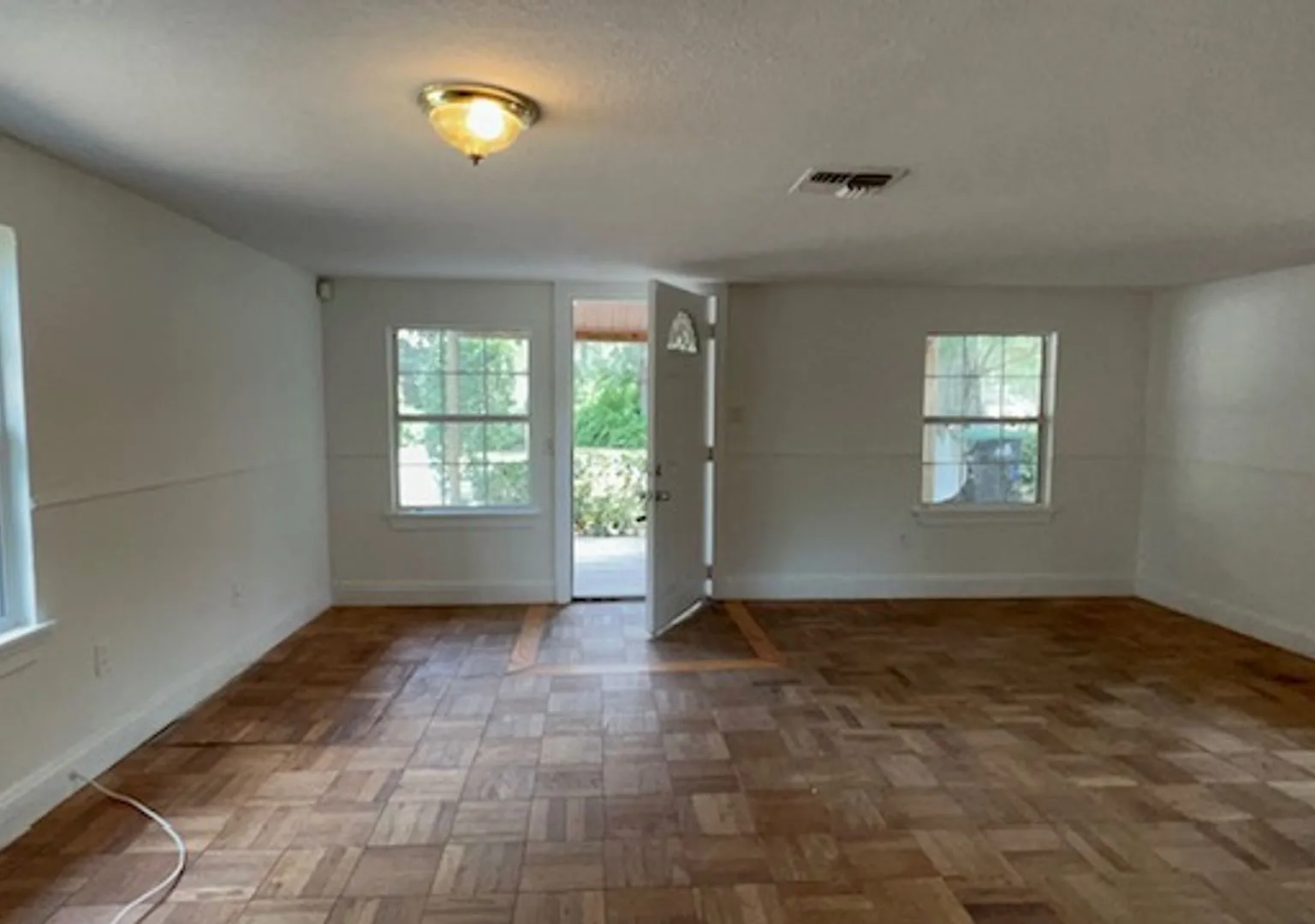 Charming 3BR Home in Ocoee Cozy Living with Great Location! — Photo 3