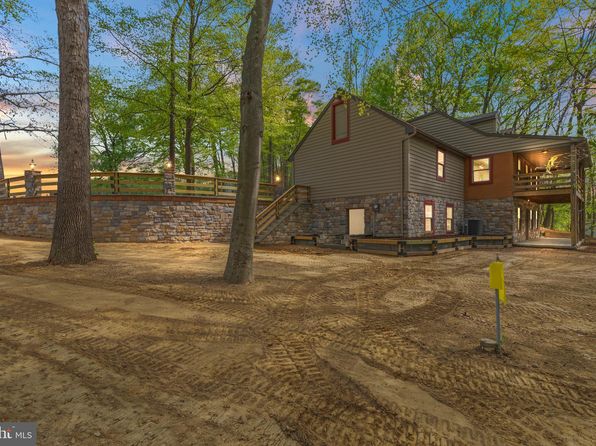 121 Rawlinsville Rd, Willow Street, PA 17584