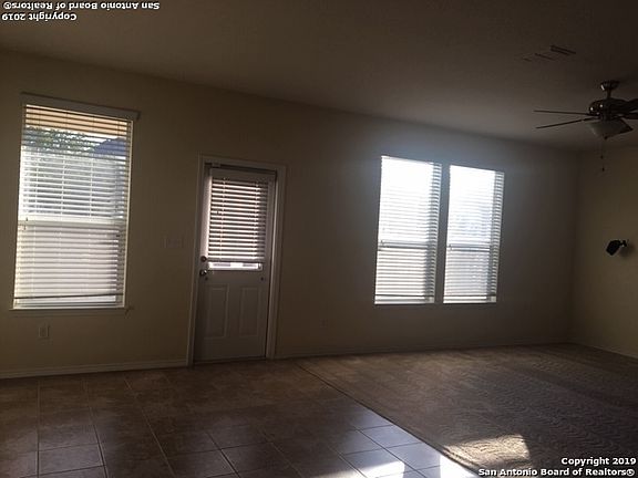 5th image of 353 Buckboard Ln