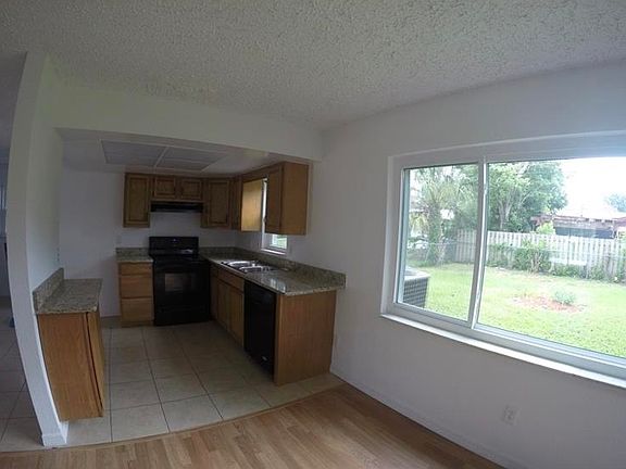 5th image of 4318 Lake Richmond Dr