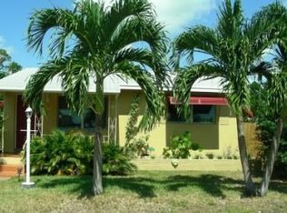 220 SW 3rd Ter, Dania Beach, FL 33004