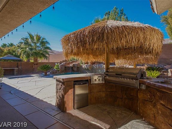 4th image of 10619 San Bellacova Ct