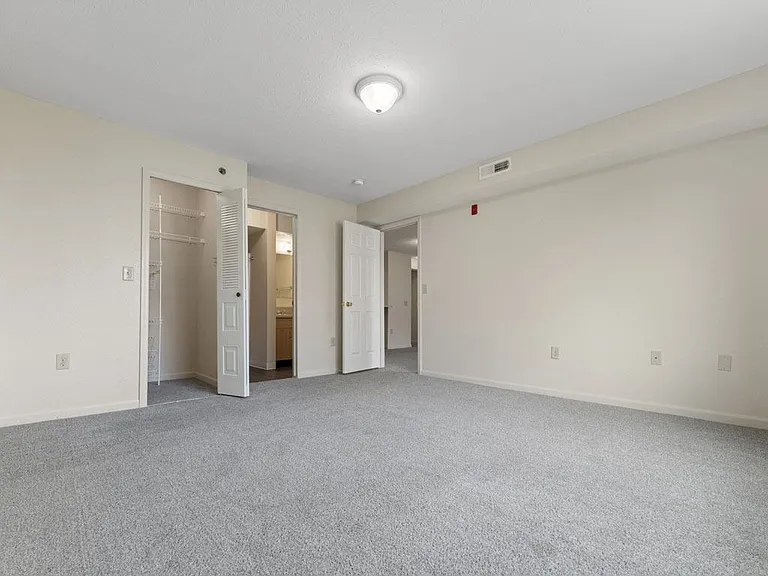 Hunters Pond Apartment Homes — Photo 45