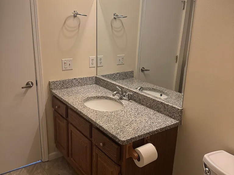 190 Tomlinson Ave #3 — Photo 11