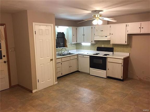 4th image of 112 W Lakeview Dr