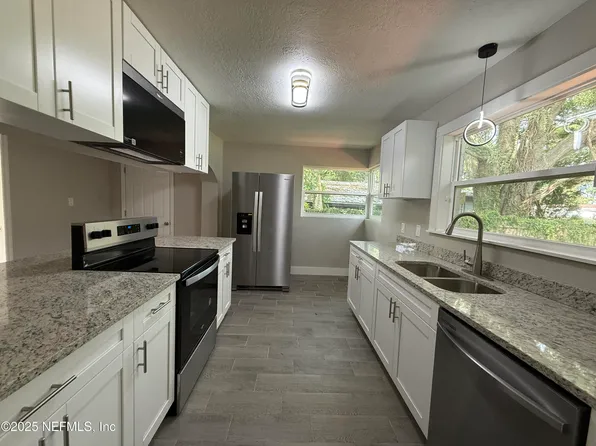 2535 ROGERO Road, Jacksonville, FL 32211