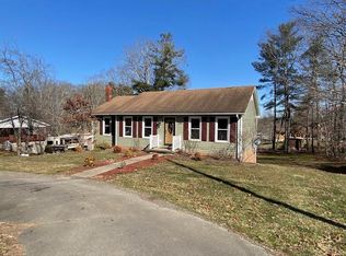 200 Winterberry Rd, Woodlawn, VA 24333