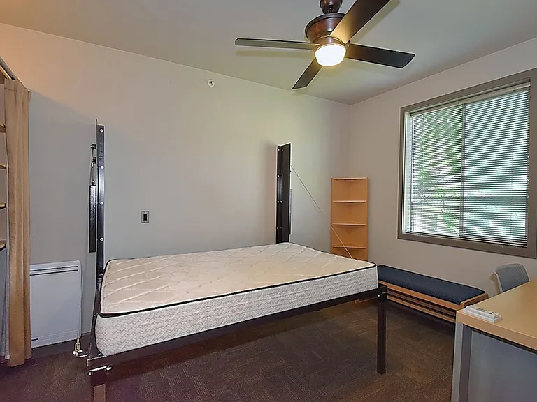 817 E Nora Ave — Photo 8