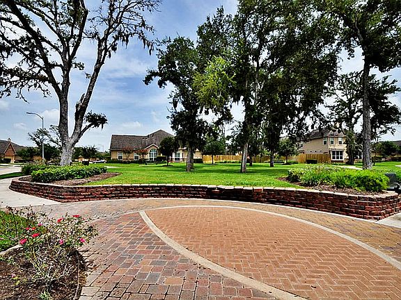 4th image of 8923 Silent Willow Ln