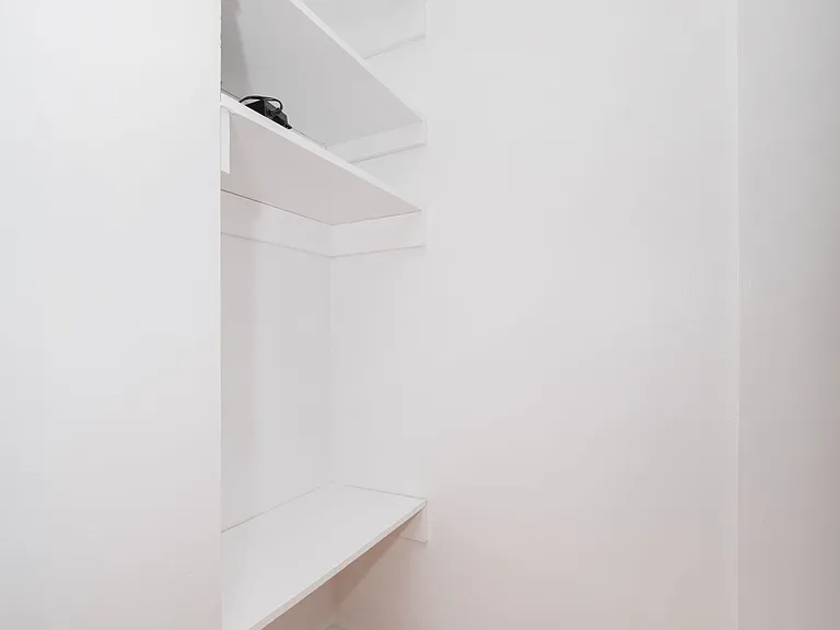 201 E 2nd St #5C — Photo 11