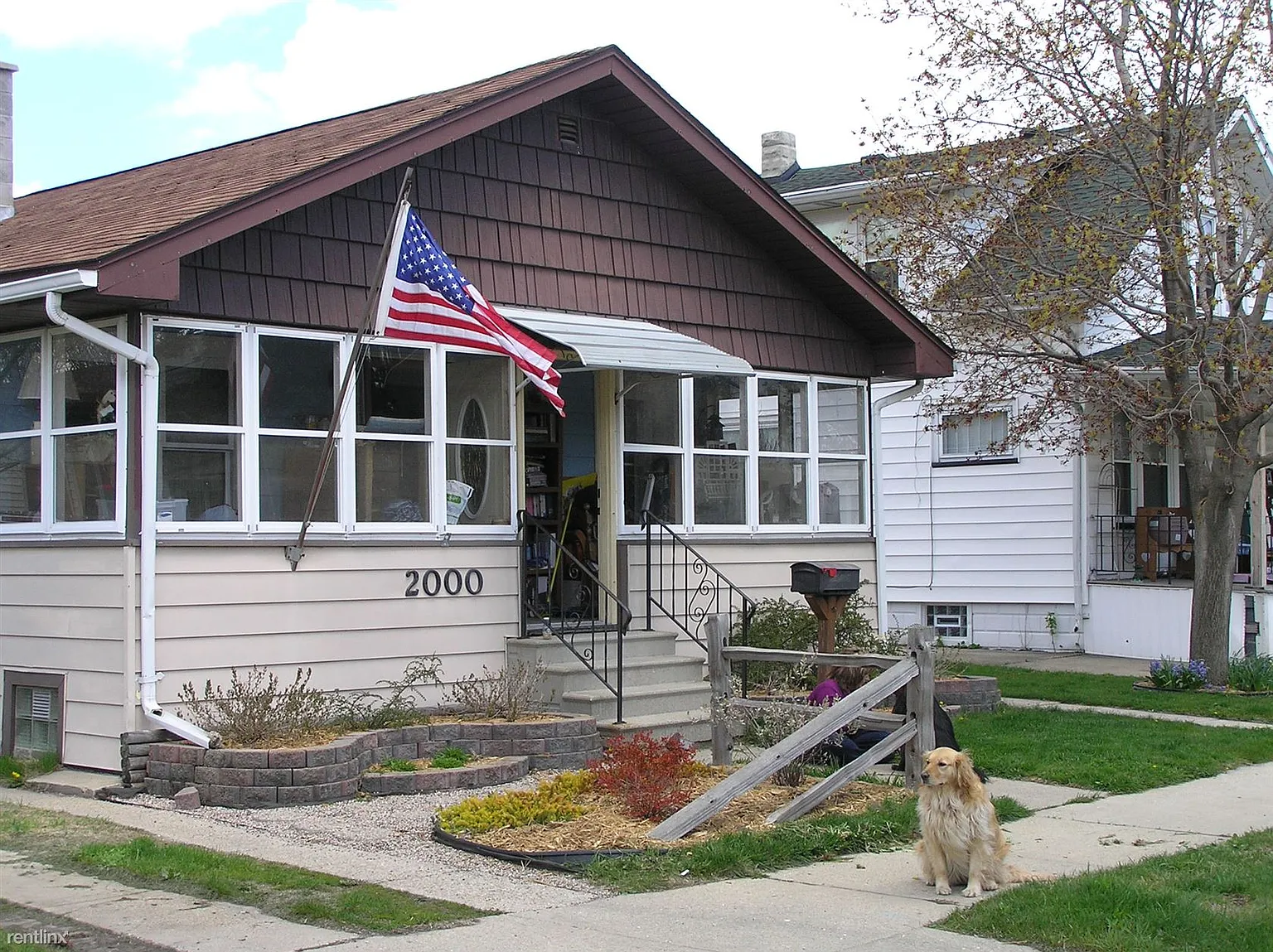 2000 44th Pl photo 1