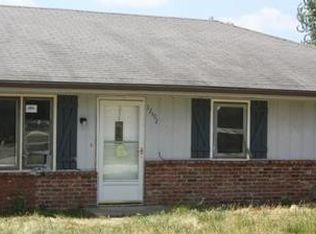 32402 W 120th St, Excelsior Springs, MO 64024