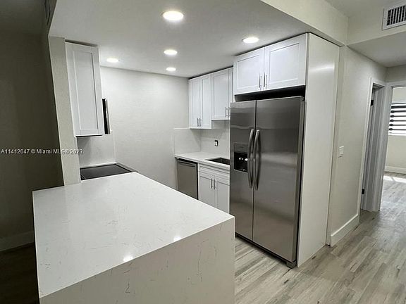3rd image of 2665 Middle River Dr APT 4