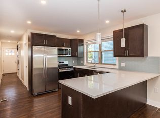 27 1st St #1, Medford, MA 02155