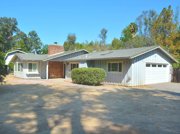 906 Sycamore Ln, El Cajon, CA 92019