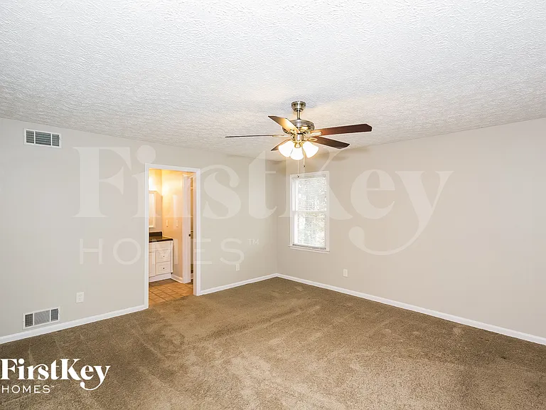 1105 Honeysuckle Dr — Photo 11