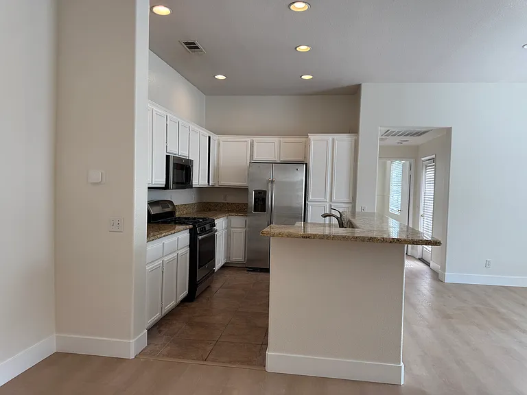 10860 Ivy Hill Dr #8 — Photo 11