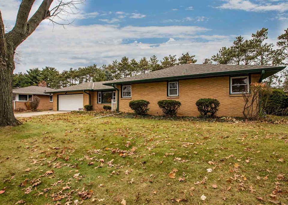 1st image of 925 Bluecrest Dr