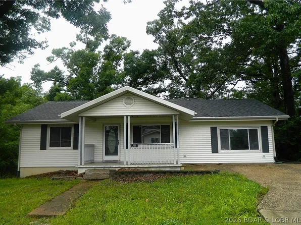 211 Ballenger Dr, Lake Ozark, MO 65049