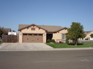 1905 Paul St, Hughson, CA 95326