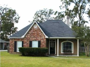 32479 Magnolia Ct, Denham Springs, LA 70706
