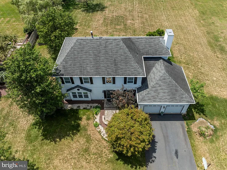 5 Robert Dr — Photo 35
